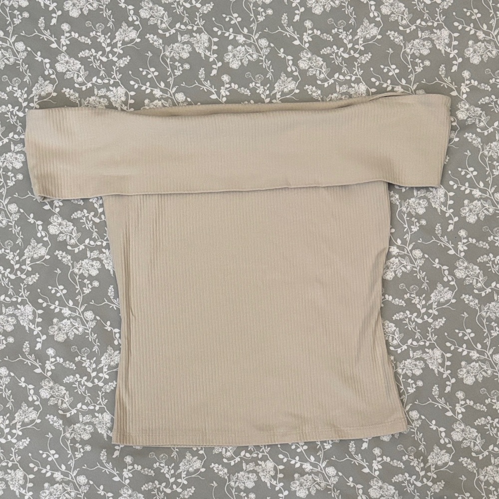 Old Navy Cream Ribbed Top